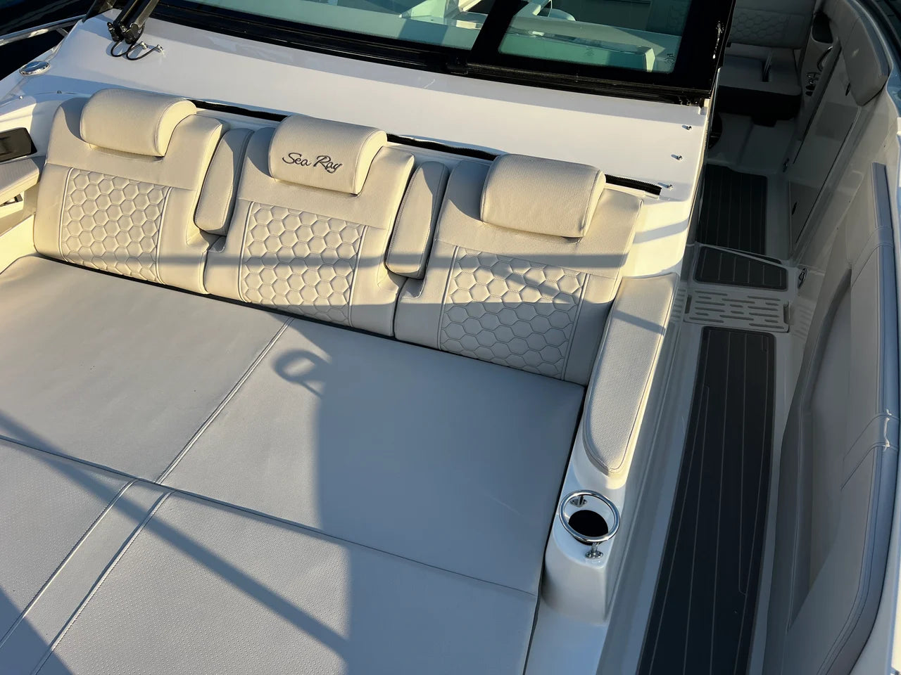 2026 Sea Ray Sundancer 320 Outboard 32.0 feet, Wrightsville Beach, North Carolina #43