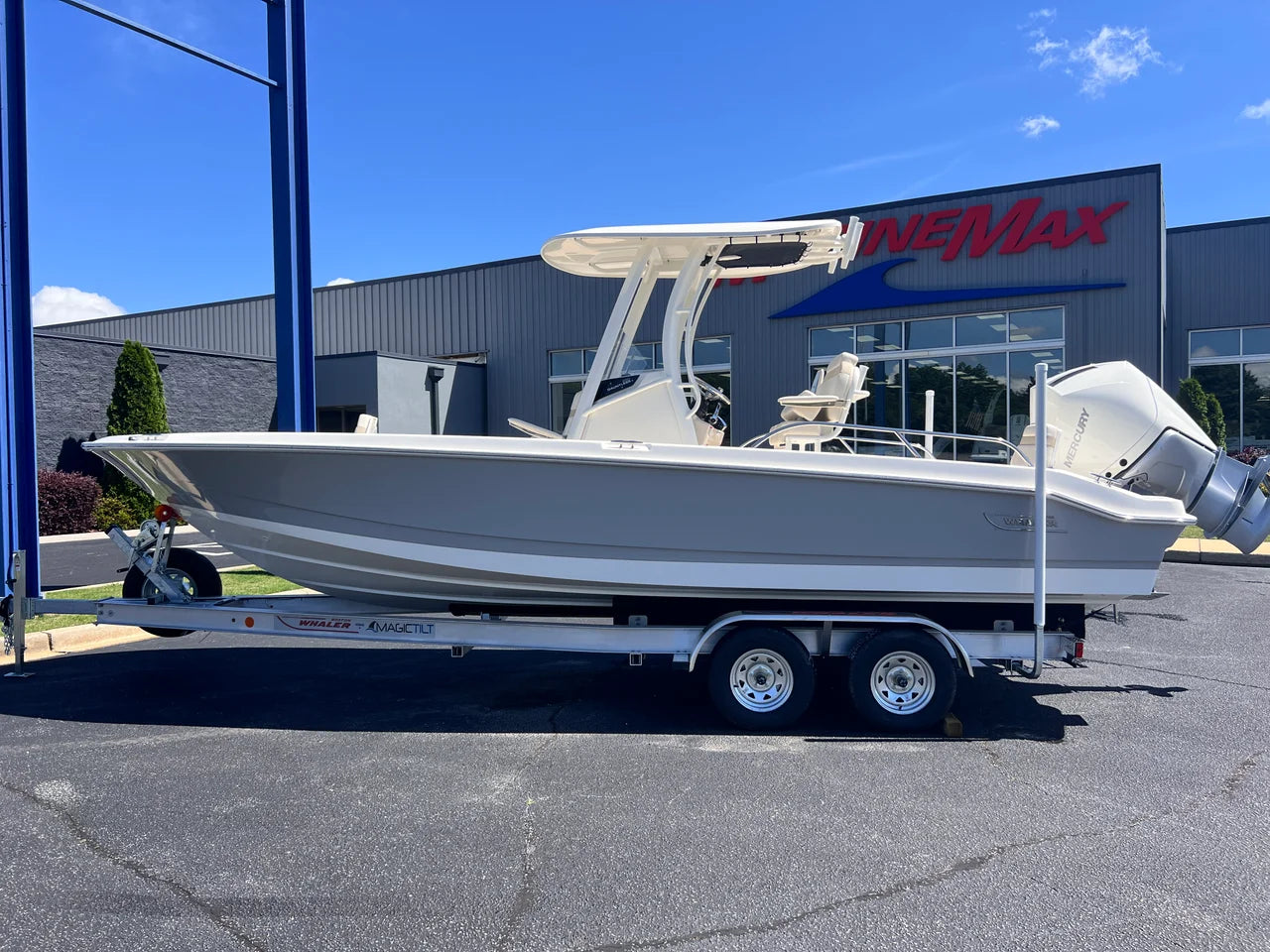 2026 Boston Whaler 250 Dauntless 25.0 feet, Greenville, SC #2