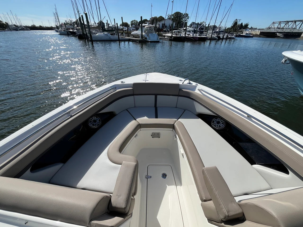2025 Boston Whaler 330 Vantage 33.0 feet, Wakefield, RI #32