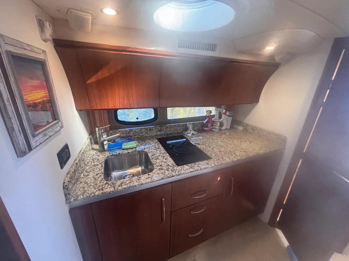 2009 Cobalt 373 37.0 feet, Wakefield, RI #20