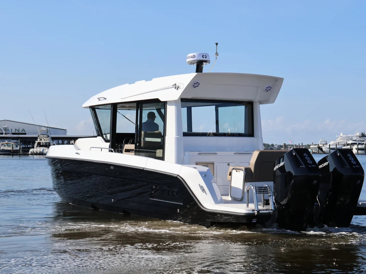 2026 Cruisers Yachts 38 VTR EC 38.0 feet, Naples, Florida #19