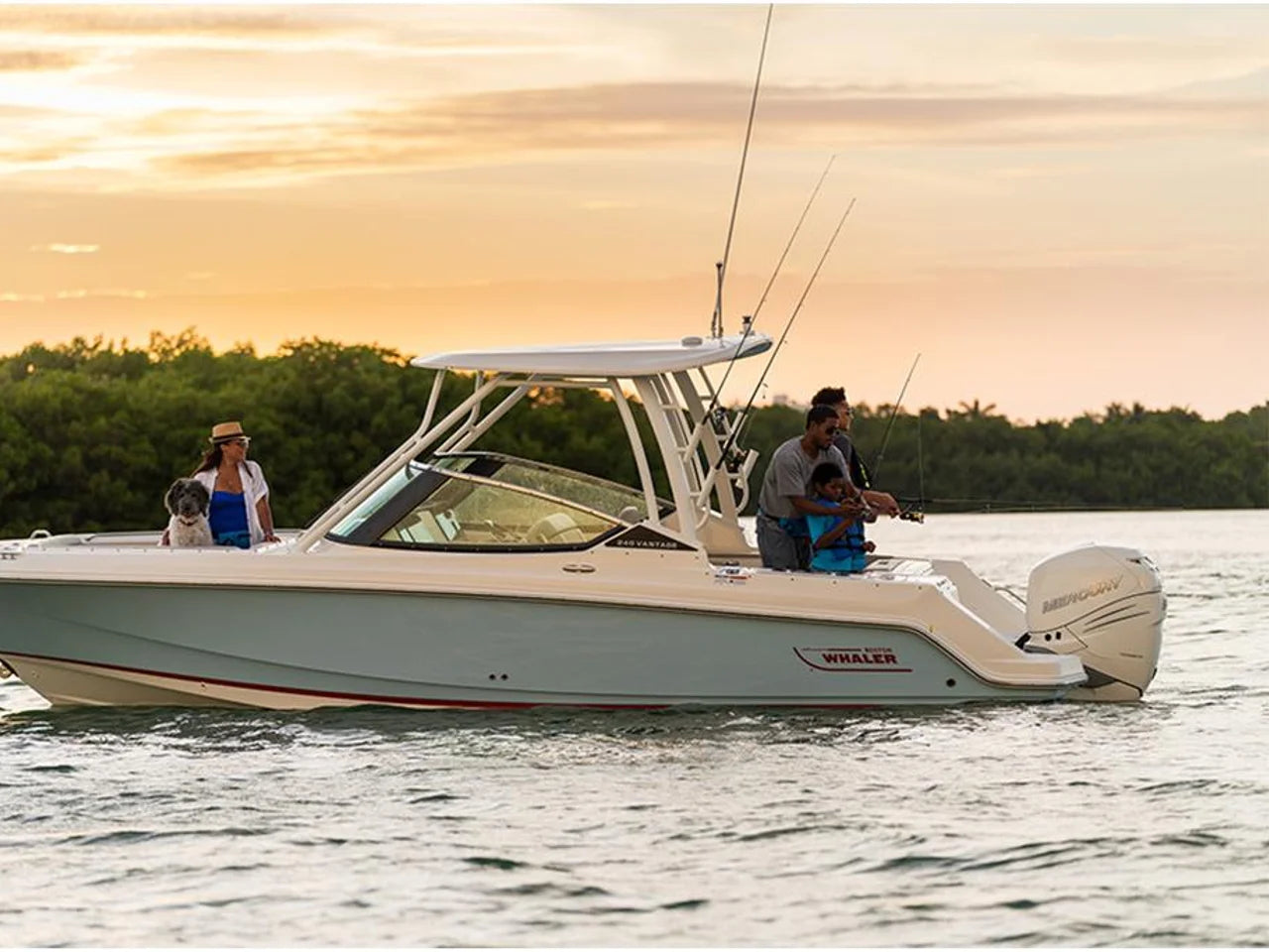 2027 Boston Whaler 240 Vantage 24.0 feet, Pensacola, Florida #4