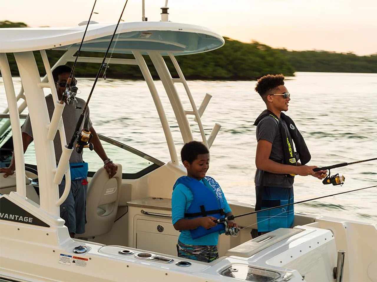 2027 Boston Whaler 240 Vantage 24.0 feet, Pensacola, Florida #26