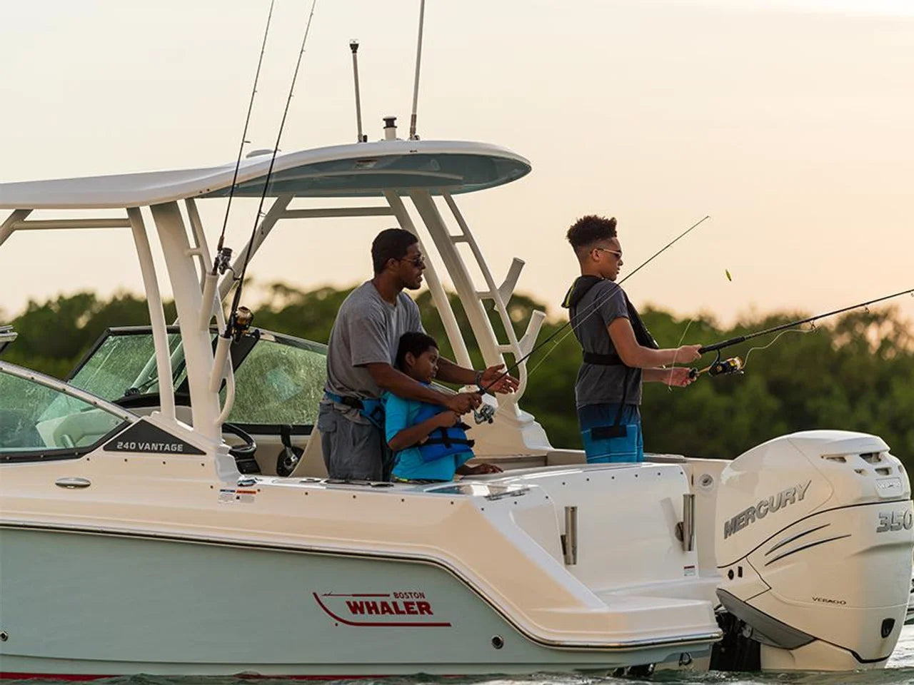 2026 Boston Whaler 240 Vantage 24.0 feet, Naples, Florida #60