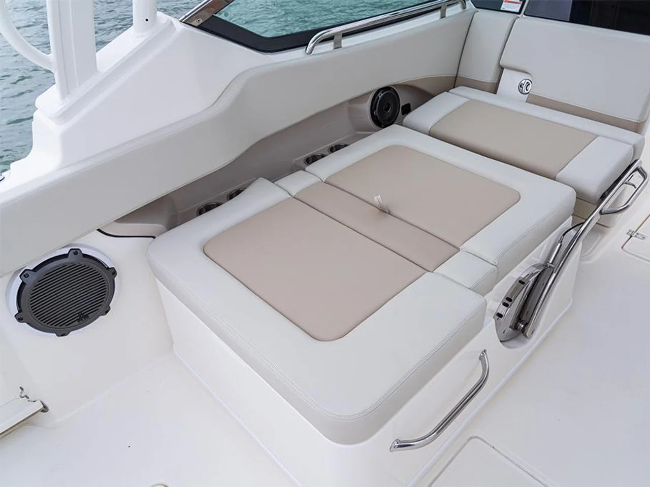 2027 Boston Whaler 240 Vantage 24.0 feet, Pensacola, Florida #87