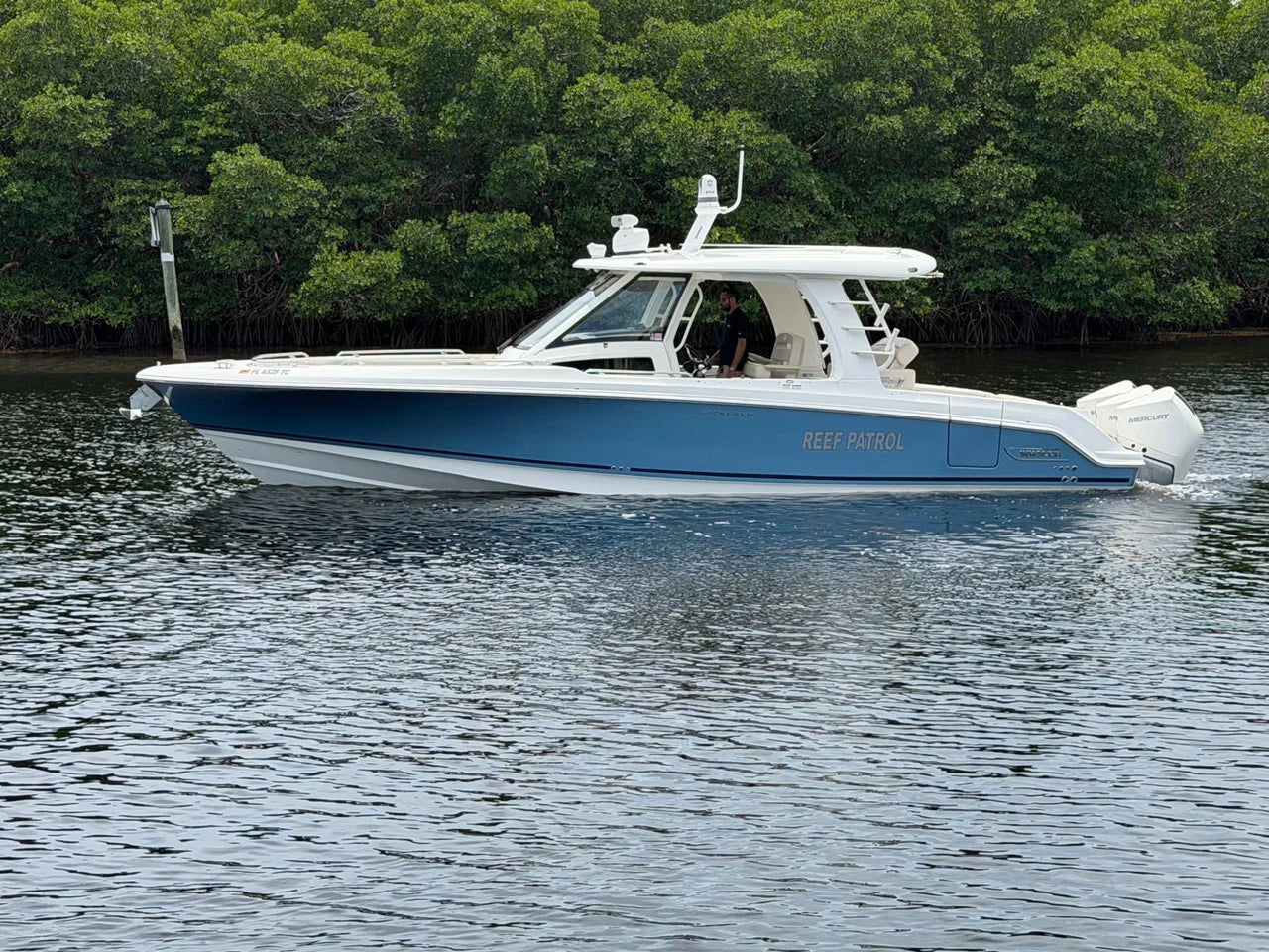 2022 Boston Whaler 350 REALM 35.0 feet, Key Largo, FL #9