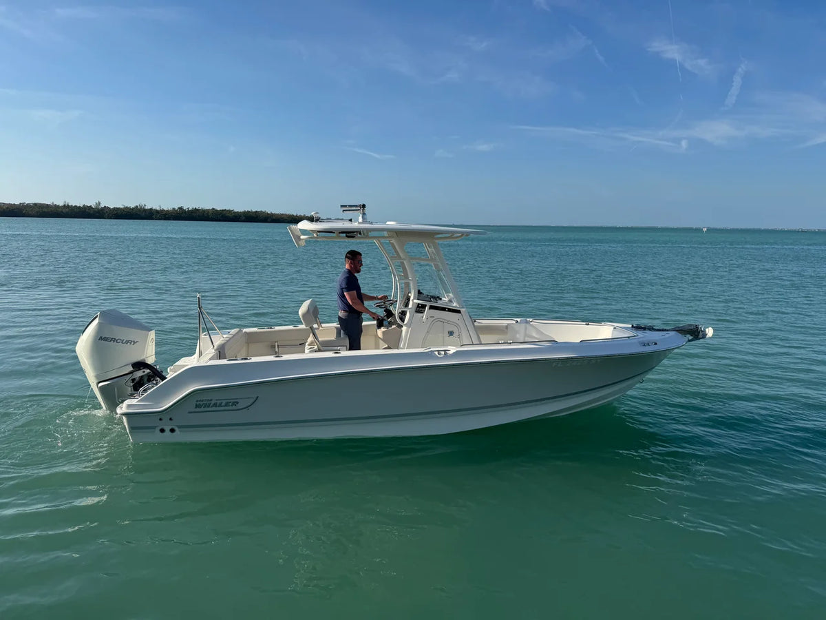 2021 Boston Whaler 230 OUTRAGE 23.0 feet, Sarasota, FL #2