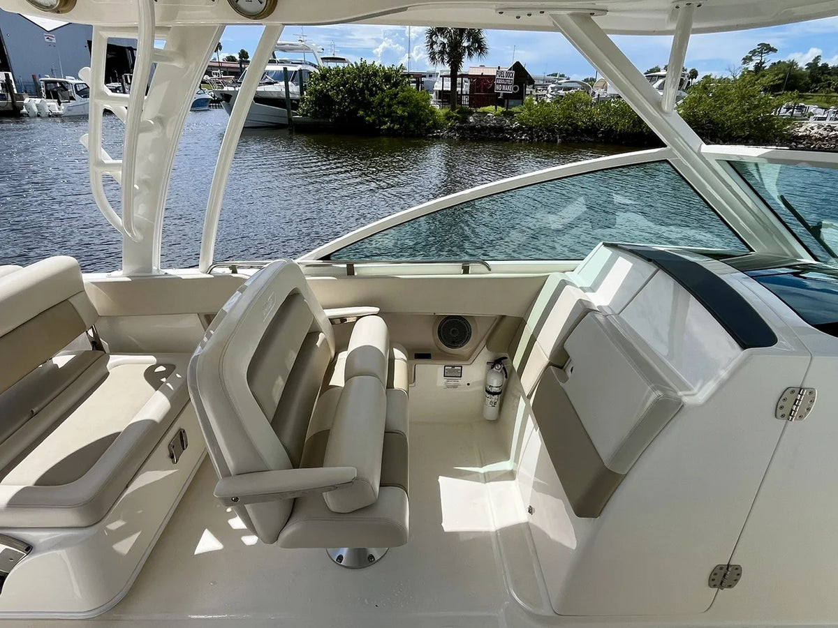2022 Boston Whaler 320 VANTAGE 32.0 feet, Venice, Florida #15