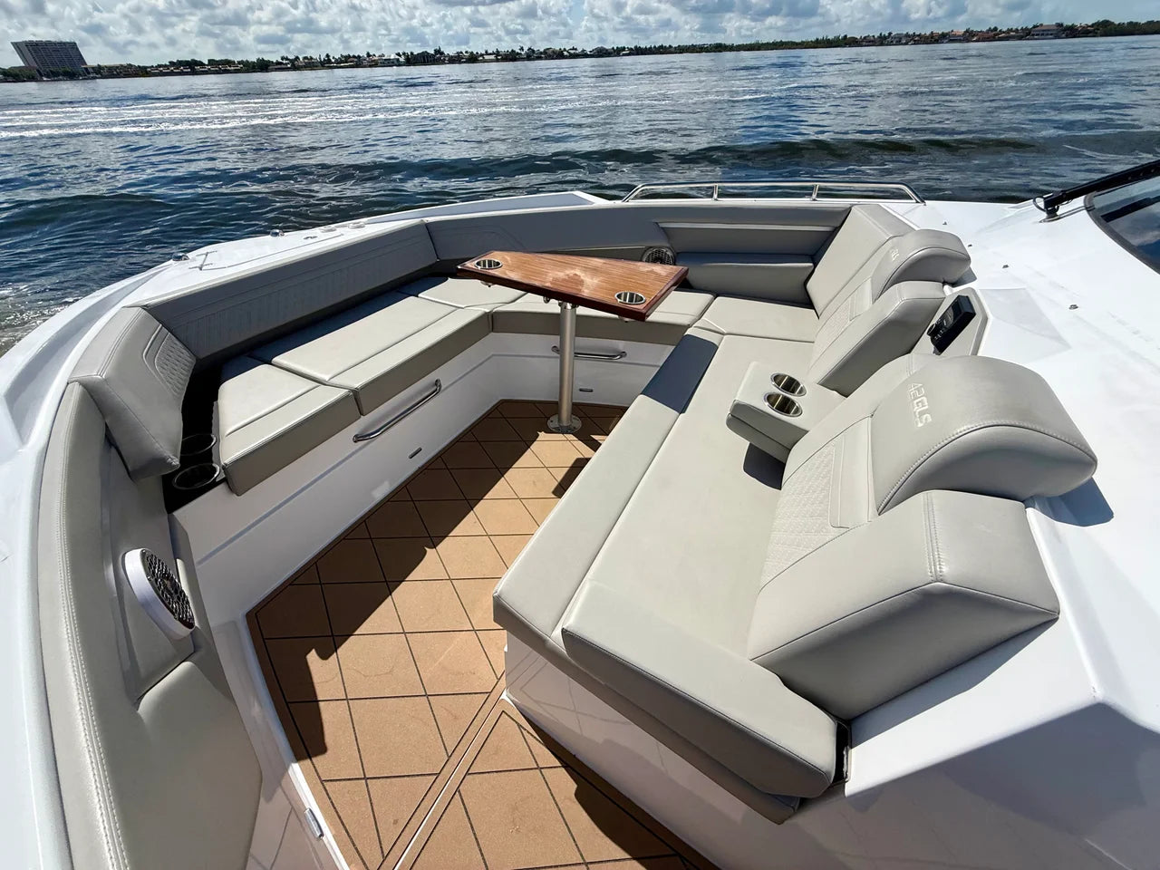 2024 Cruisers Yachts 42 GLS OB 42.0 feet, Fort Myers, FL #55