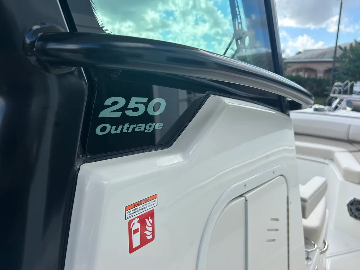 2027 Boston Whaler 250 Outrage 25.0 feet, Gulf Shores, AL #18