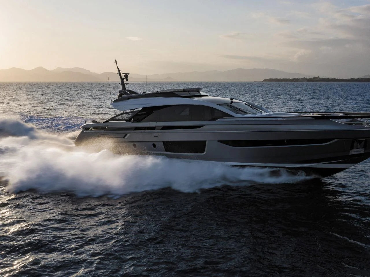 2026 Azimut S10 94.0 feet, Inuvik, Northwest Territories #6