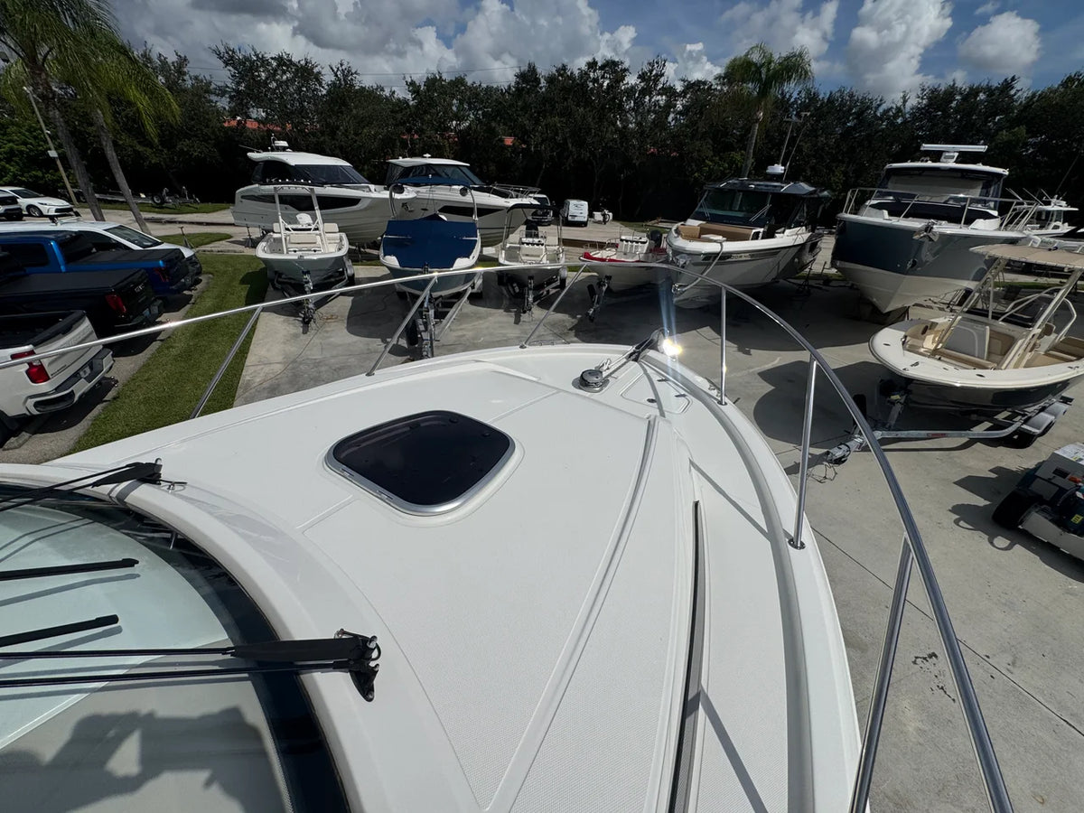 2026 Boston Whaler 325 CONQUEST 32.0 feet, Stuart, Florida #46