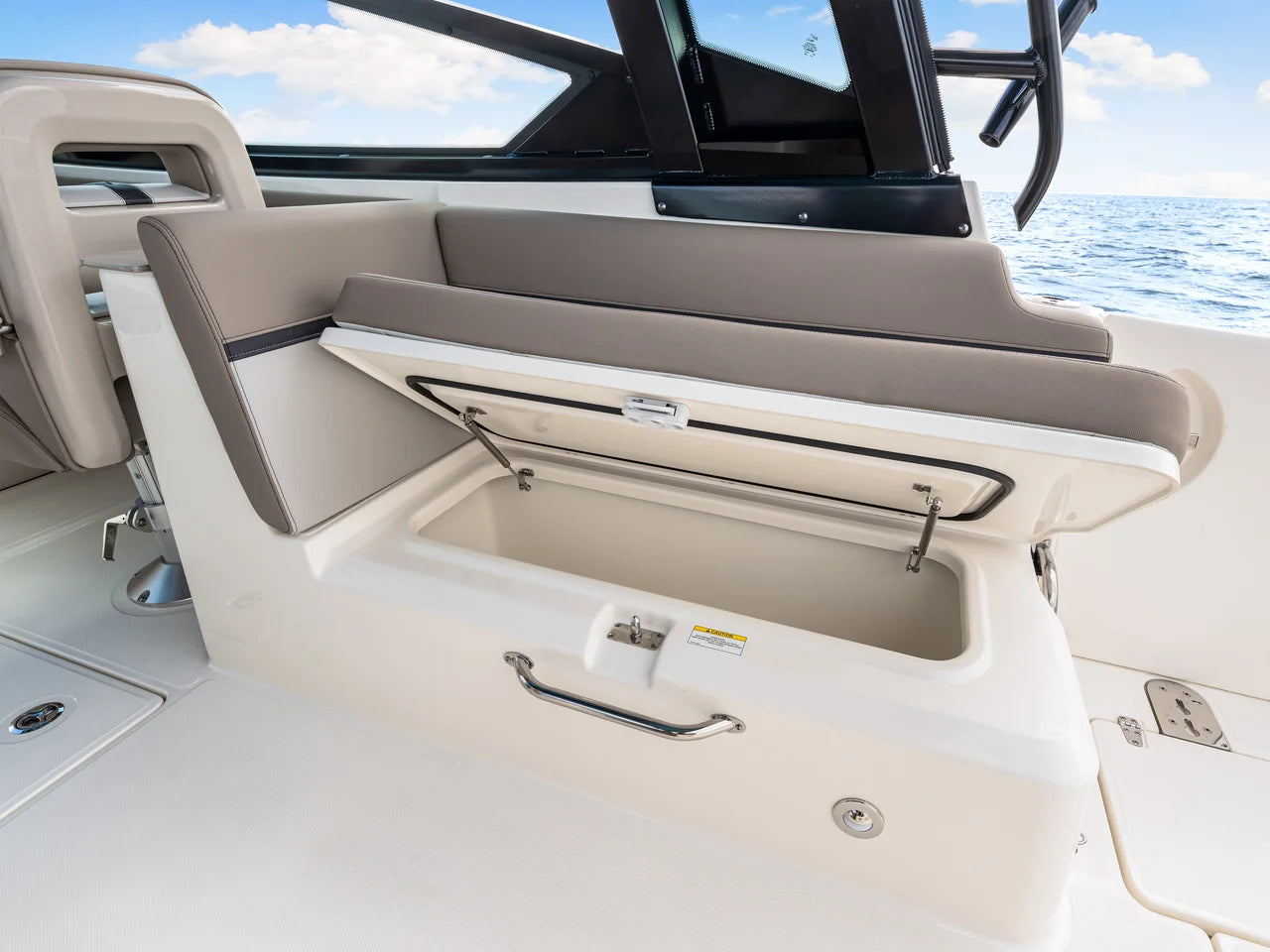 2026 Boston Whaler 330 Vantage 33.0 feet, Clearwater, Florida #43