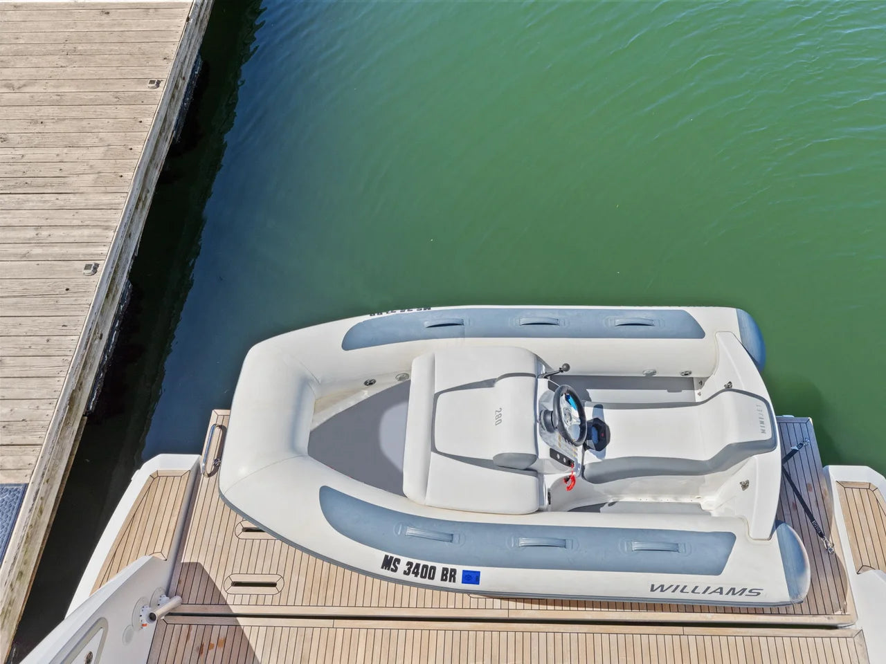 2022 Azimut 50 FLYBRIDGE 50.0 feet, Quincy, MA #9