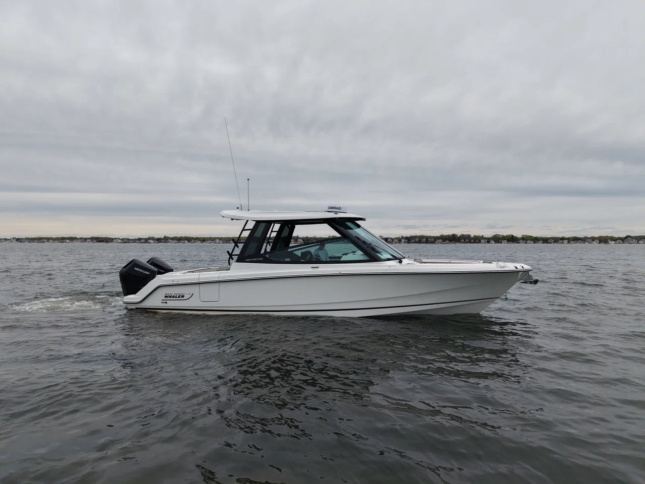 2026 Boston Whaler 330 Vantage 33.0 feet, Westbrook, Connecticut #1