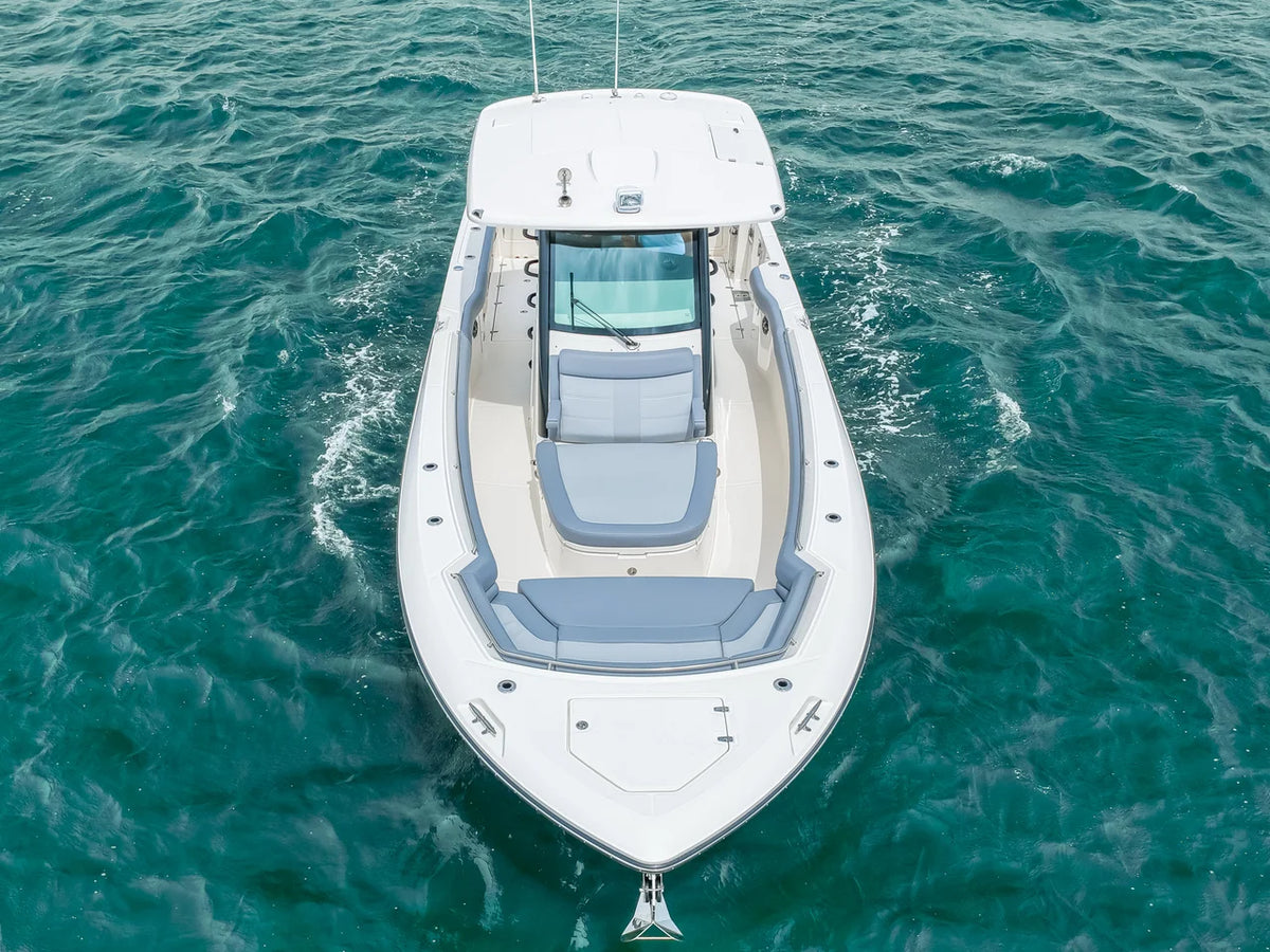 2026 Boston Whaler 330 Outrage 33.0 feet, Clearwater, Florida #9