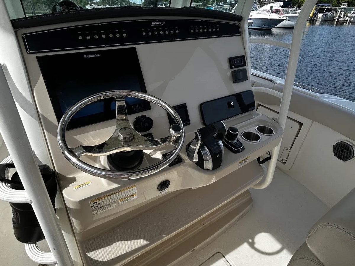 2018 Boston Whaler 330 OUTRAGE 33.0 feet, Ft. Lauderdale, FL #13