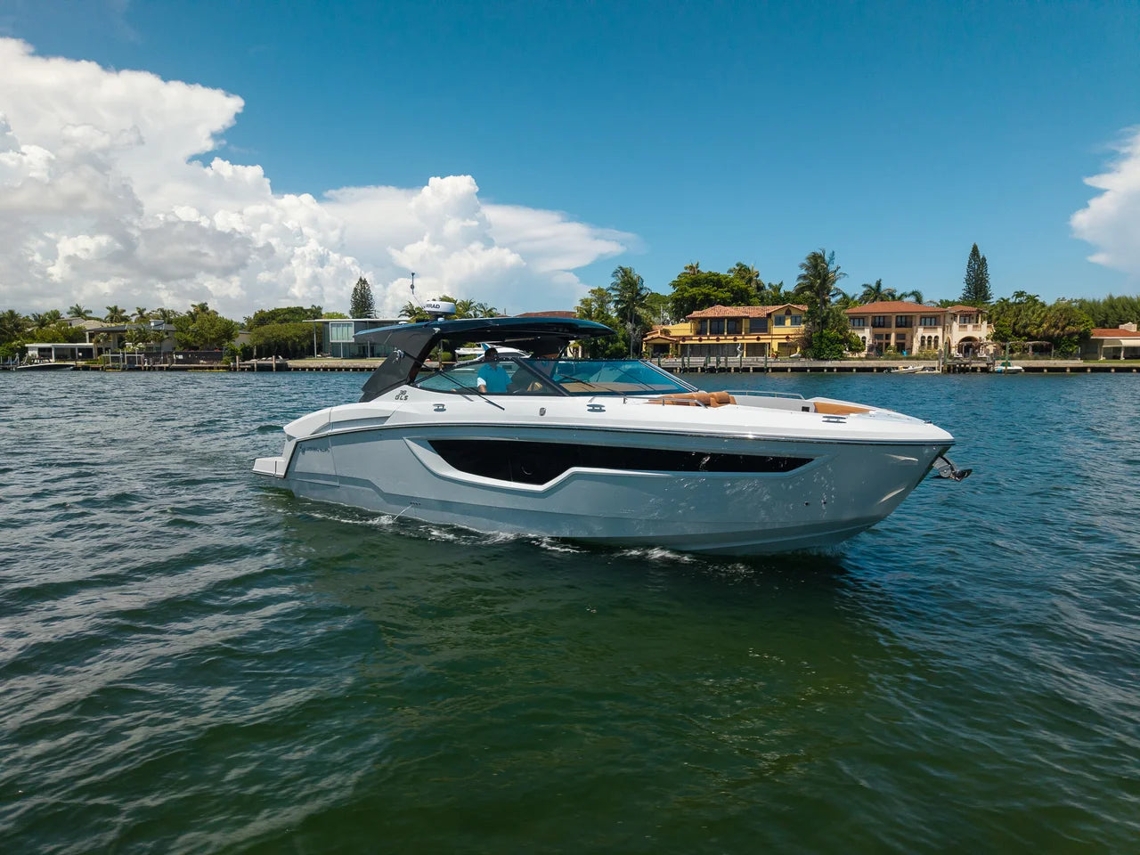 2027 Cruisers Yachts 38 GLS Outboard 38.0 feet, Miami, FL #2