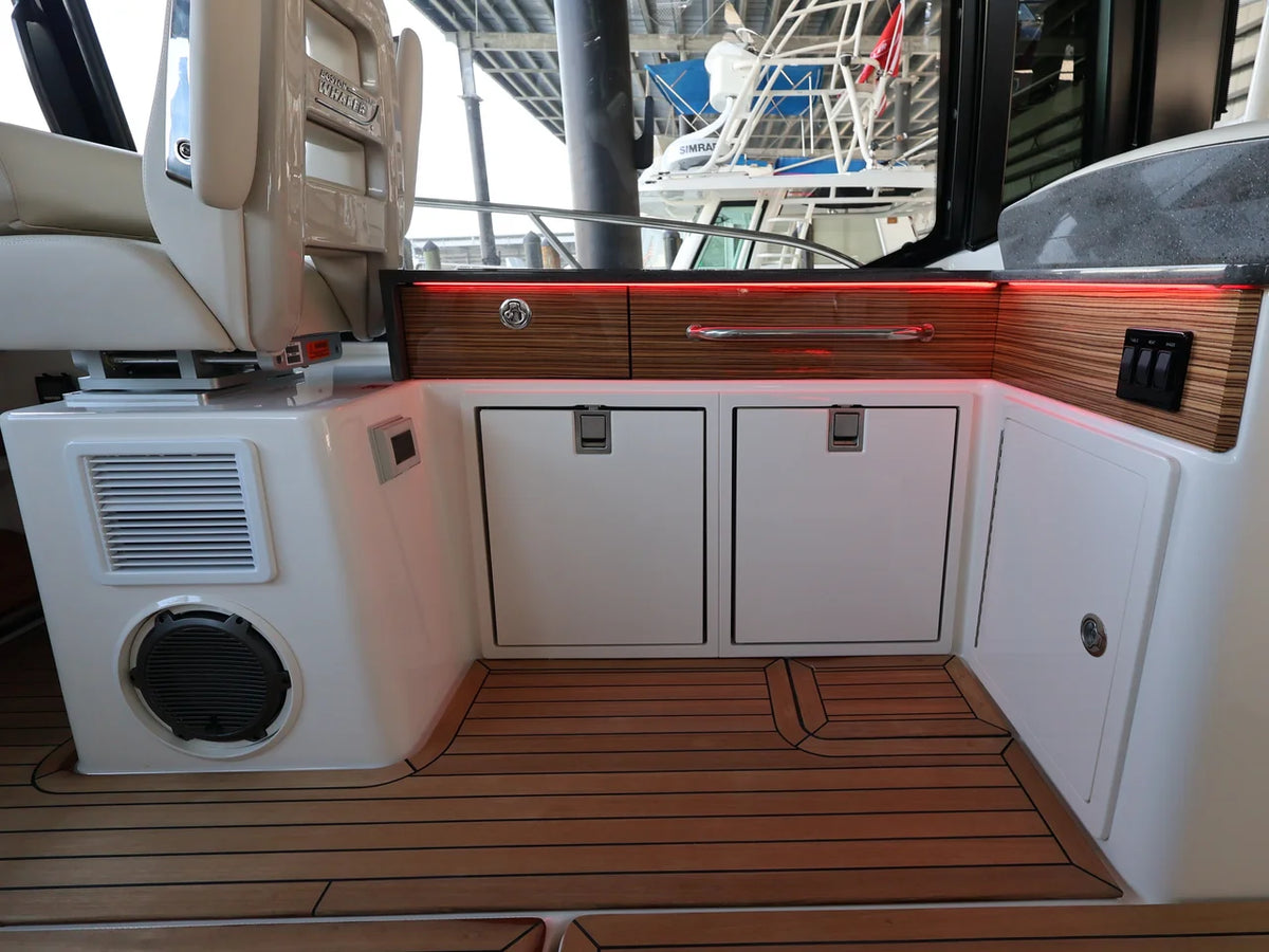 2026 Boston Whaler 405 Conquest 40.0 feet, Naples, Florida #46