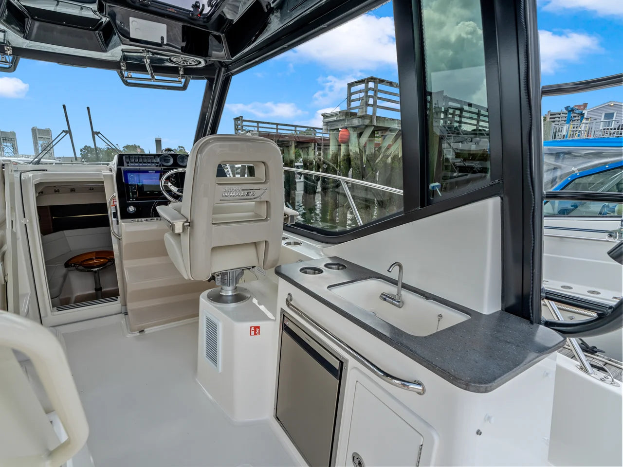 2026 Boston Whaler 325 Conquest 32.0 feet, Quincy, MA #21