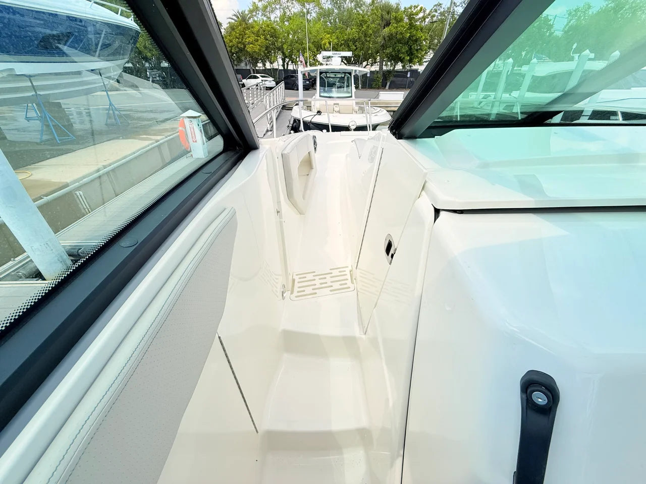 2026 Sea Ray Sundancer 320 Outboard 32.0 feet, St Petersburg, FL #60