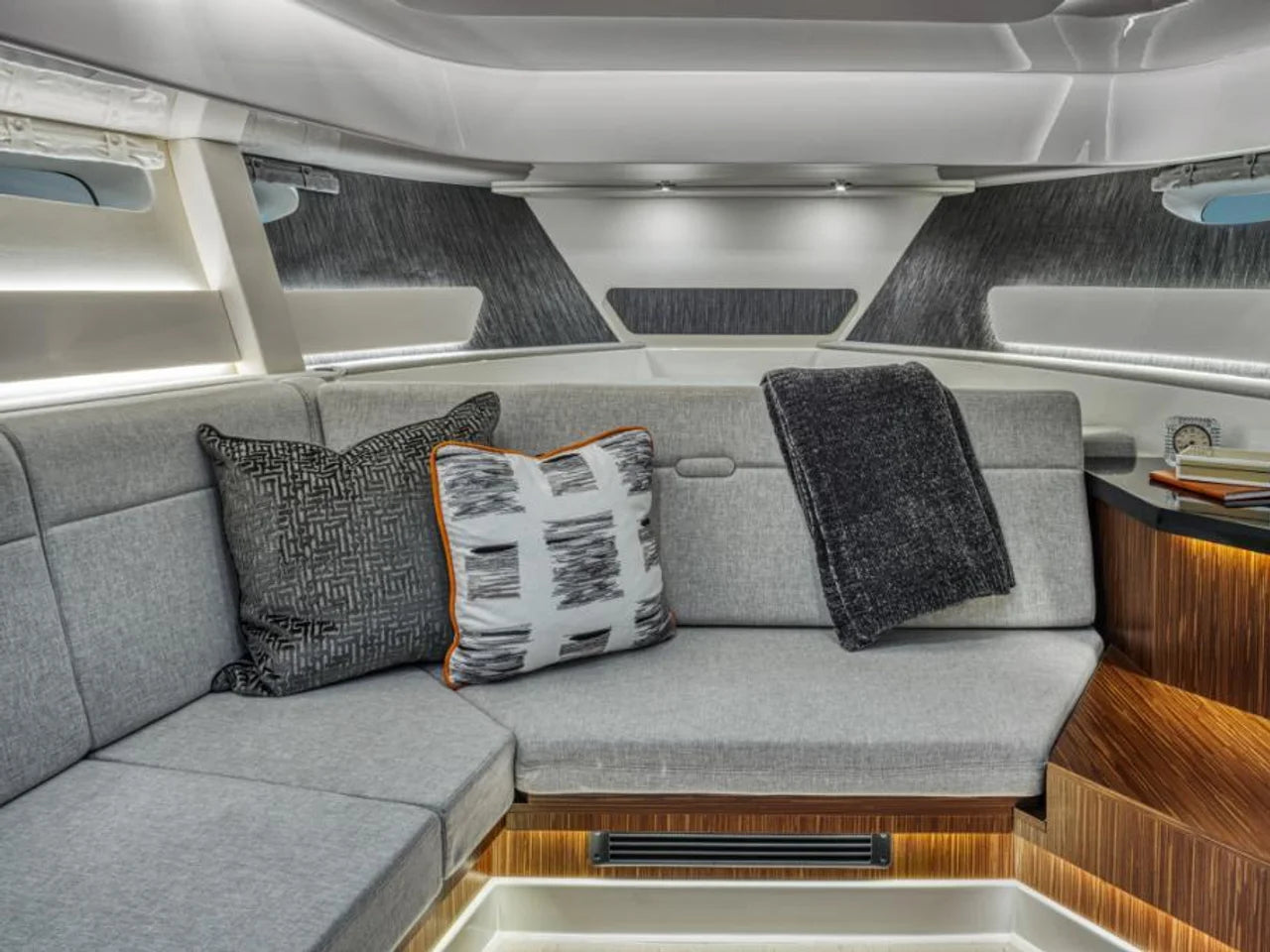 2024 Sea Ray Sundancer 370 Outboard 37.0 feet, Pensacola, Florida #34