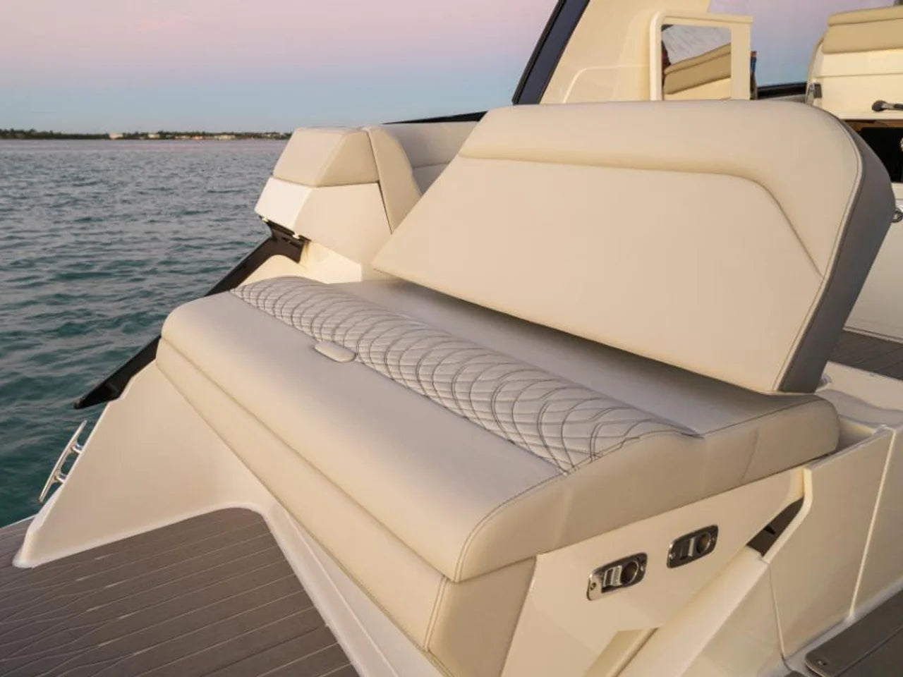 2024 Sea Ray Sundancer 370 Outboard 37.0 feet, Pensacola, Florida #28