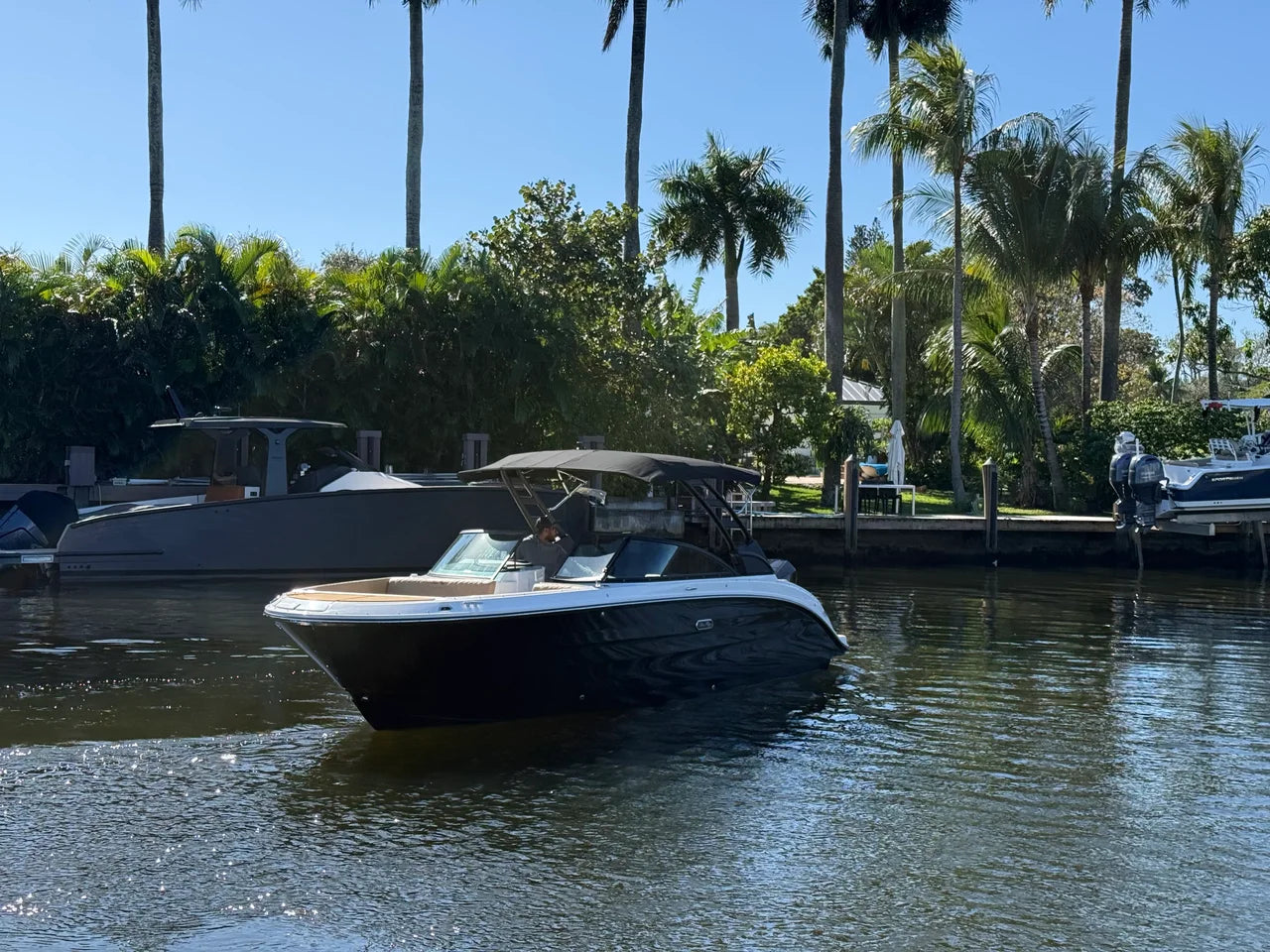 2026 Sea Ray SDX 270 Outboard 27.0 feet, Miami, FL #3