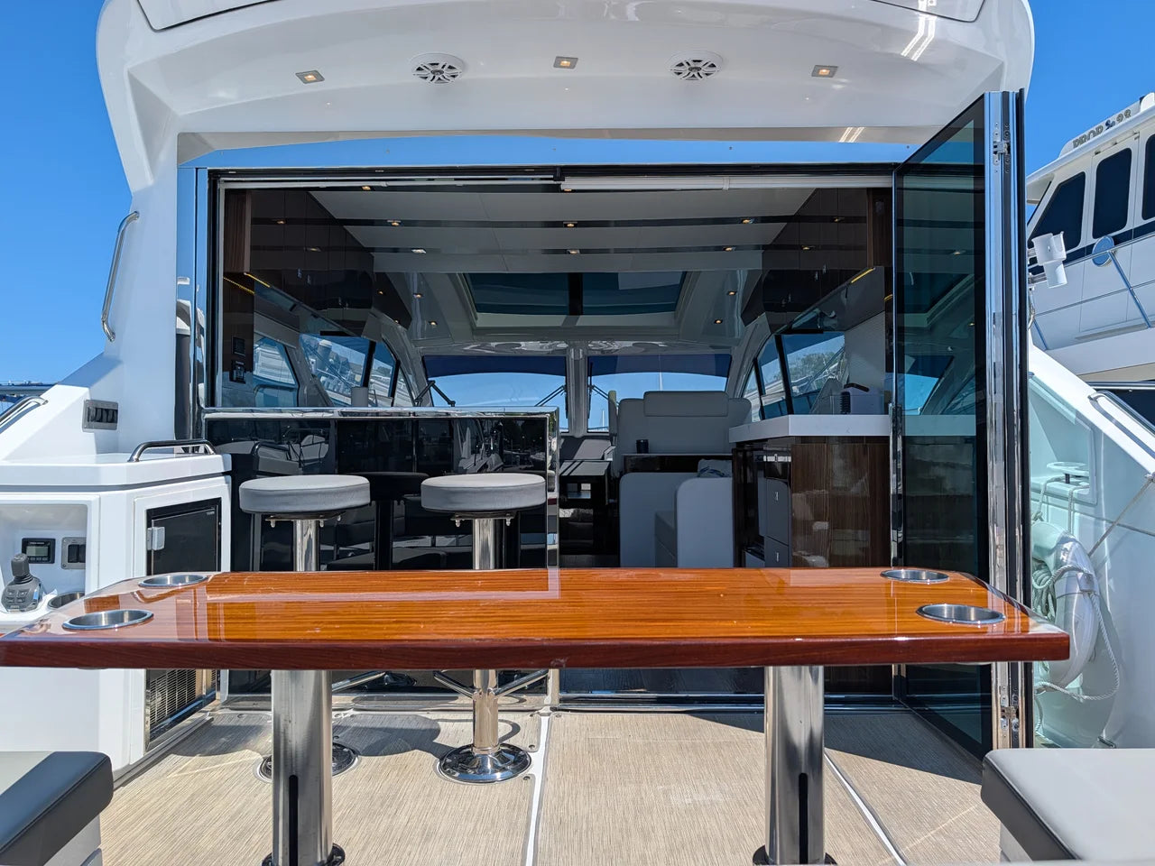 2022 Cruisers Yachts 54 Cantius 54.0 feet, Grasonville, MD #124