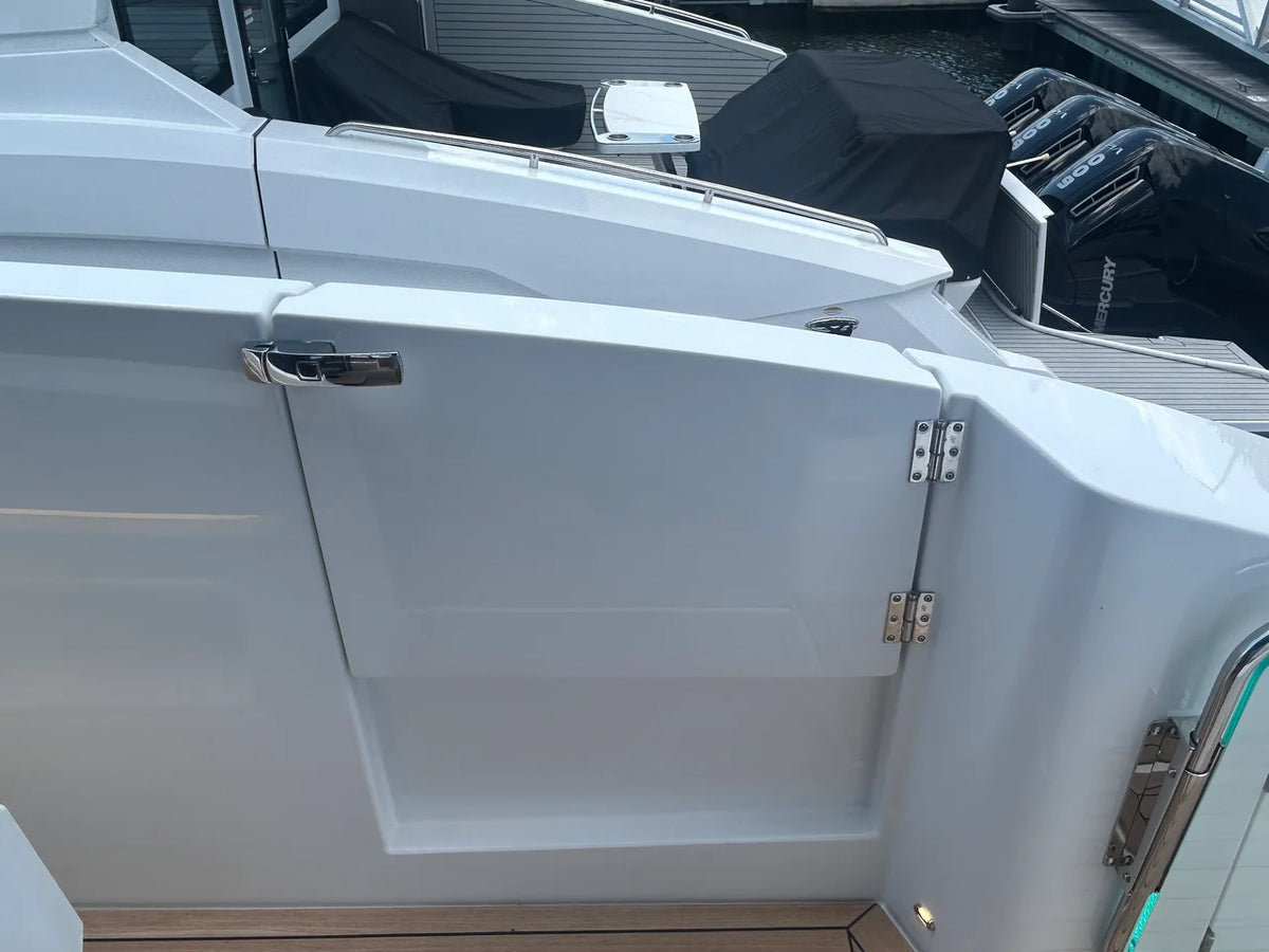 2026 Cruisers Yachts 57 FLY 57.0 feet, Grasonville, MD #19