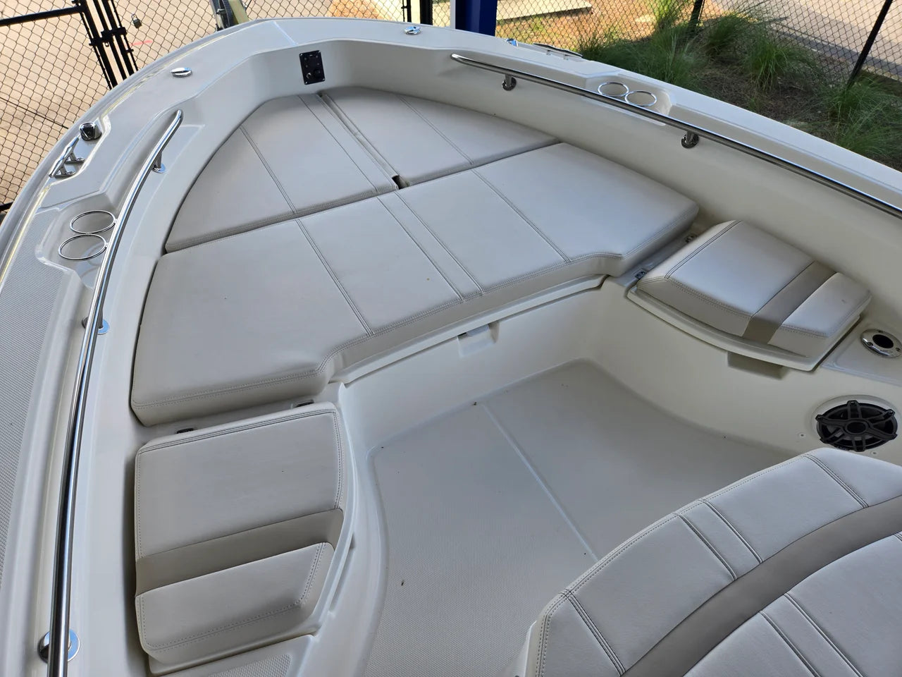 2026 Boston Whaler 250 Dauntless 25.0 feet, Charleston, SC #16