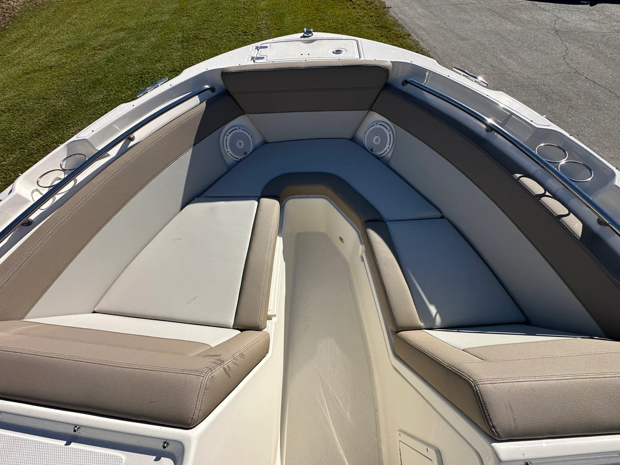 2025 Boston Whaler 210 Vantage 21.0 feet, Savannah, Georgia #9