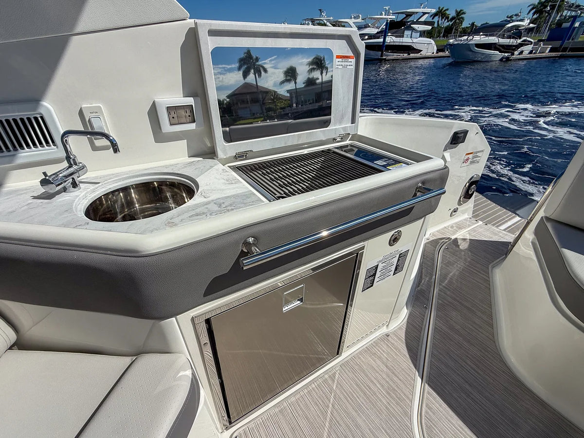 2027 Sea Ray Sundancer 320 Outboard 32.0 feet, Fort Myers, FL #18