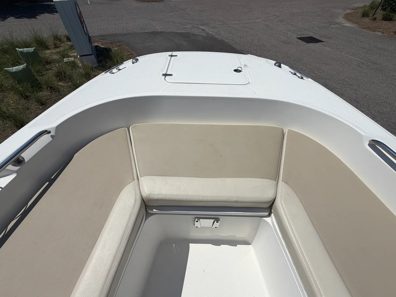 2017 Boston Whaler 270 DAUNTLESS 27.0 feet, Charleston, SC #26