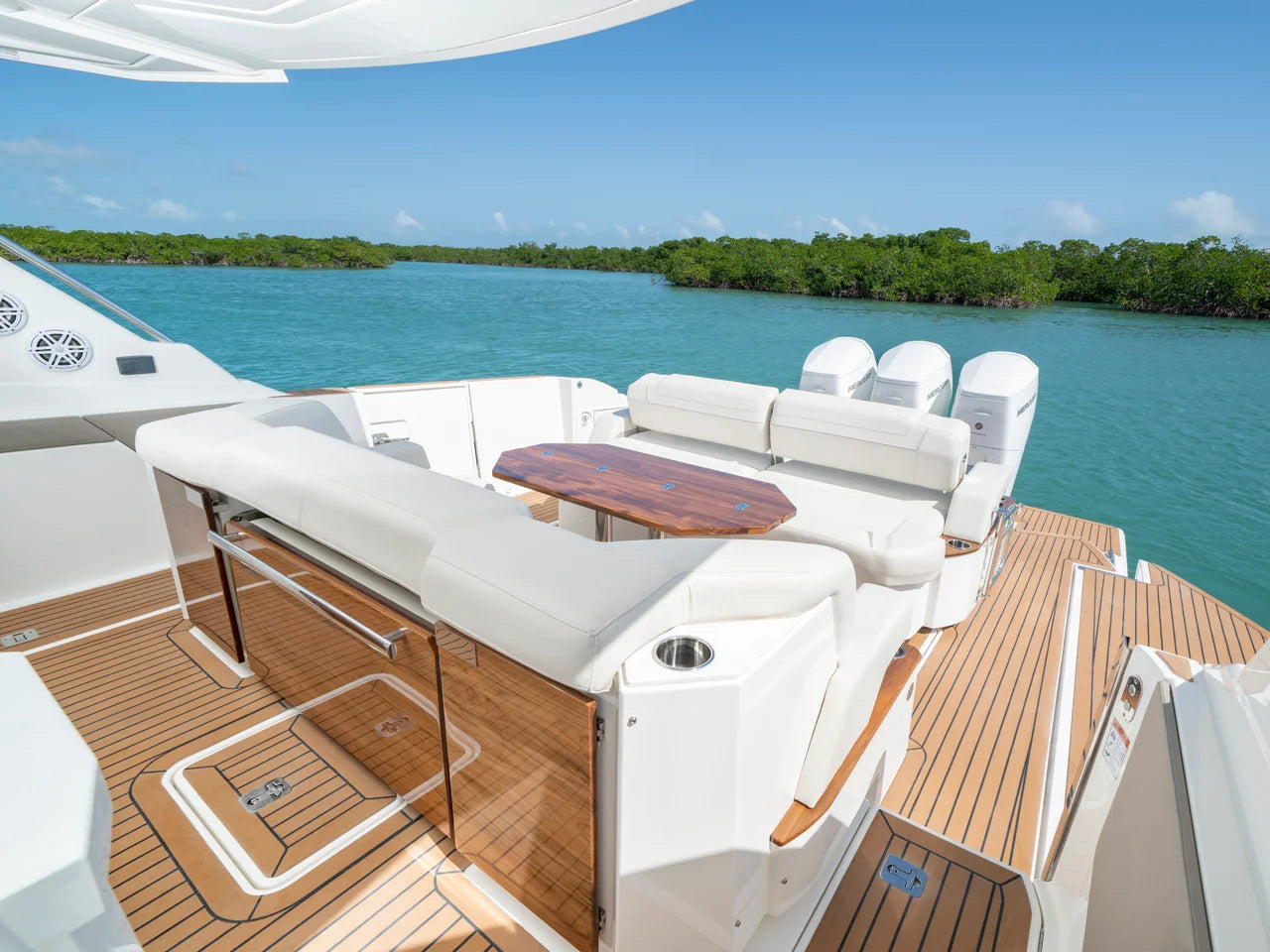 2026 Tiara Yachts 48 LS 48.0 feet, Inuvik, Northwest Territories #6