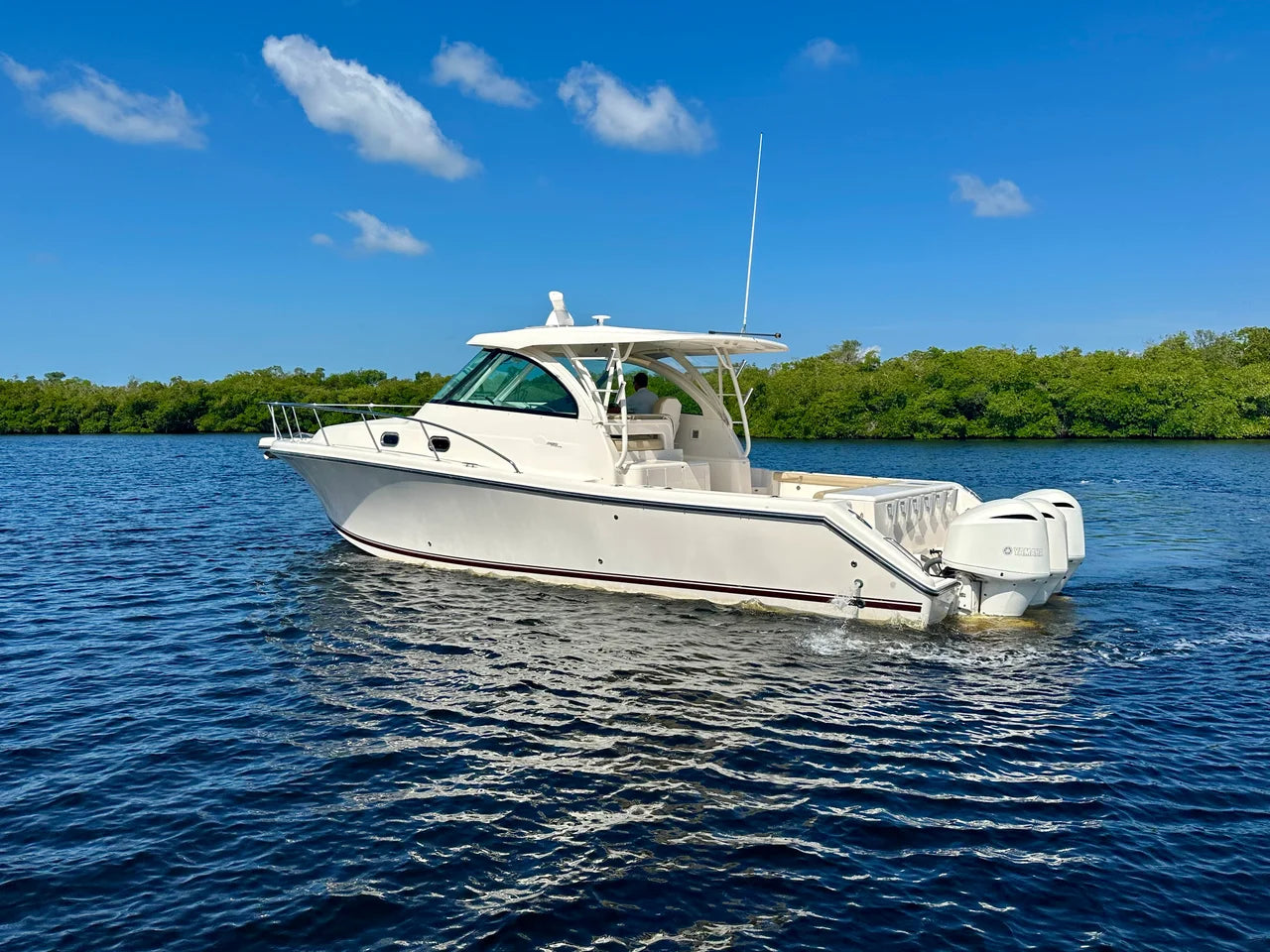 2017 Pursuit OS 385 OFFSHORE 39.0 feet, Fort Myers, Florida #11