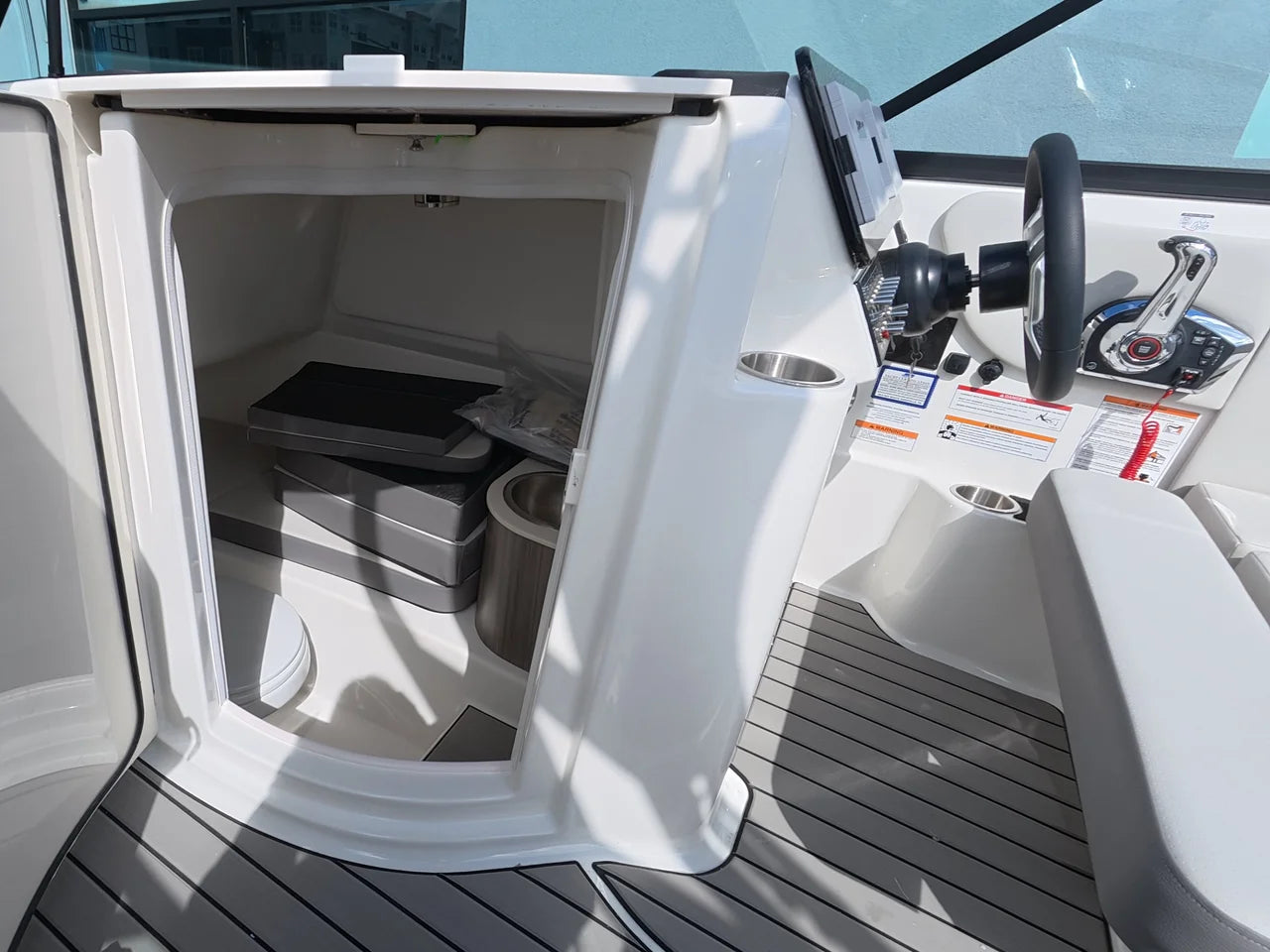 2026 Sea Ray SDX 270 Outboard 27.0 feet, New York, New York #42