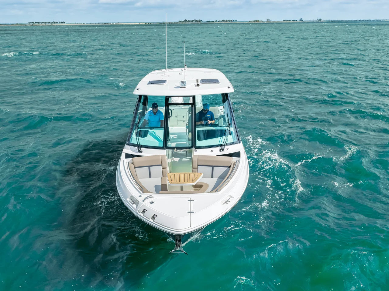 2026 Boston Whaler 330 Vantage 33.0 feet, Clearwater, Florida #17