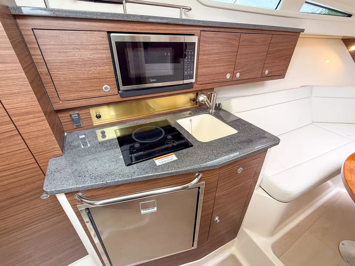 2027 Boston Whaler 325 Conquest 32.0 feet, Fort Myers, FL #21