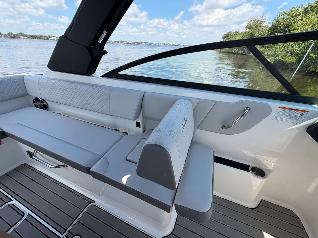 2025 Sea Ray 270 SDX OB 27.0 feet, Stuart, Florida #24