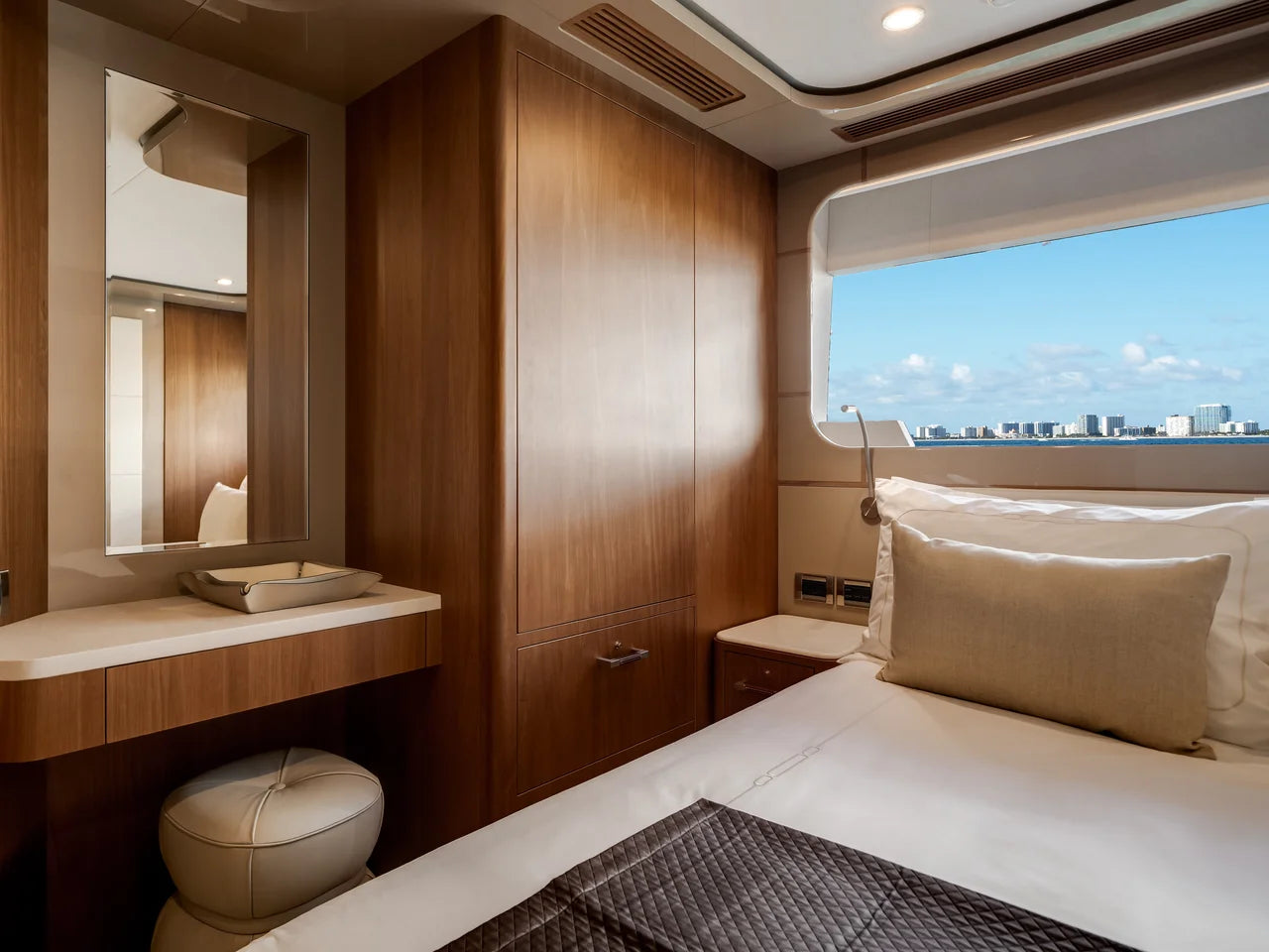 2026 Ocean Alexander 30R 98.0 feet, Pompano Beach, FL #60