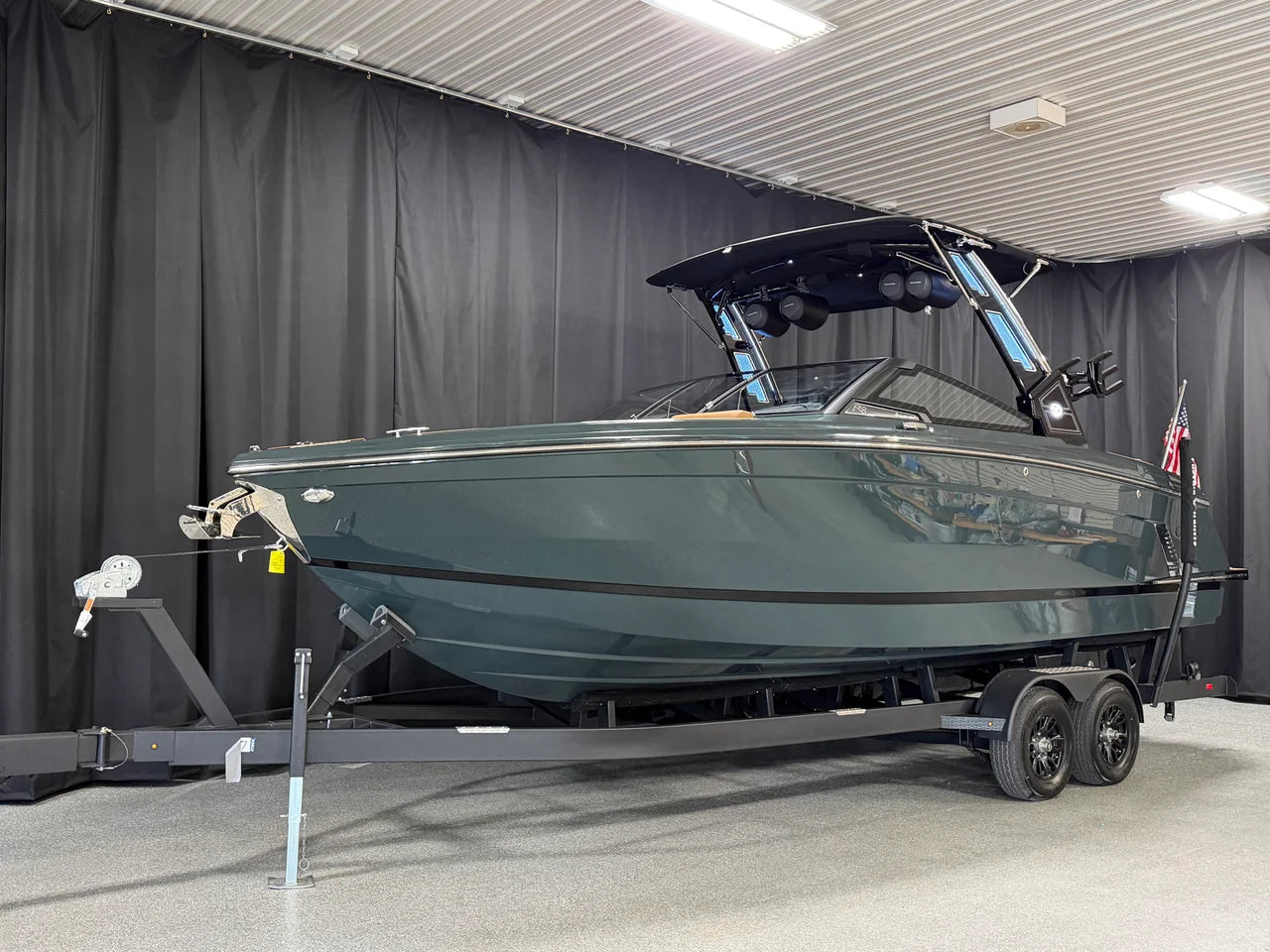 2027 Cobalt R8 SURF 28.0 feet, Crosslake, Minnesota #3
