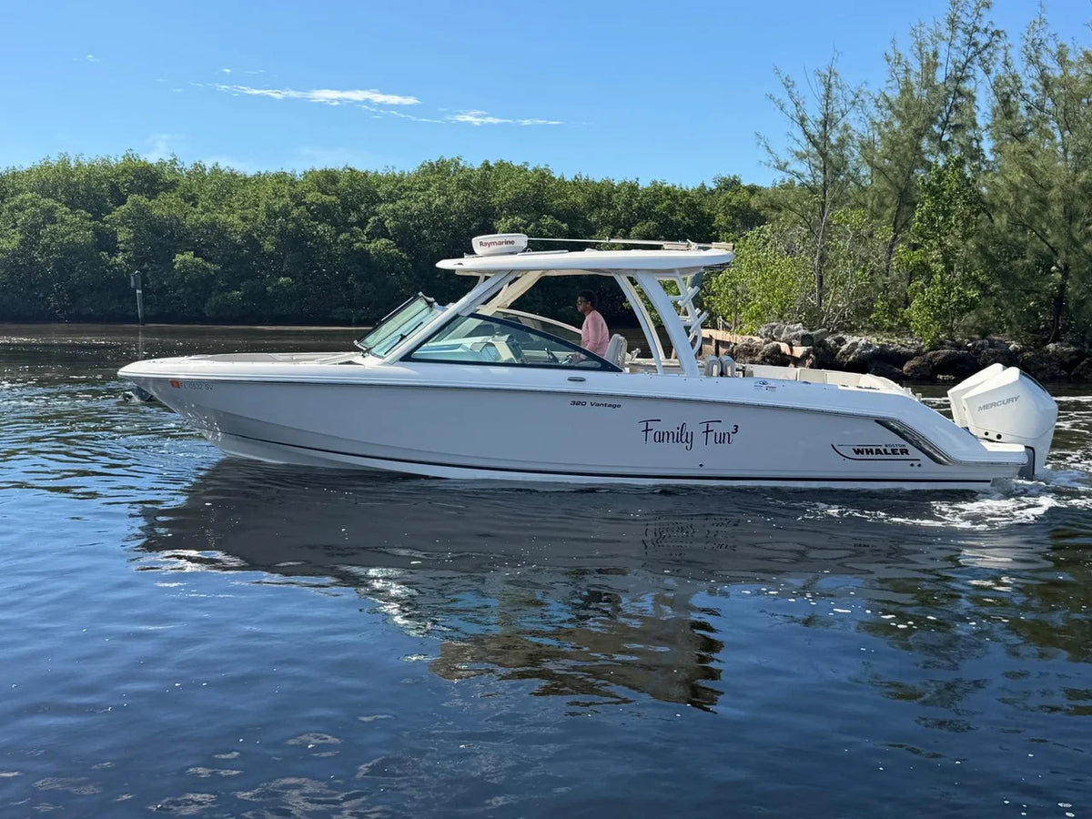 2021 Boston Whaler 320 VANTAGE 33.0 feet, Key Largo, FL #4