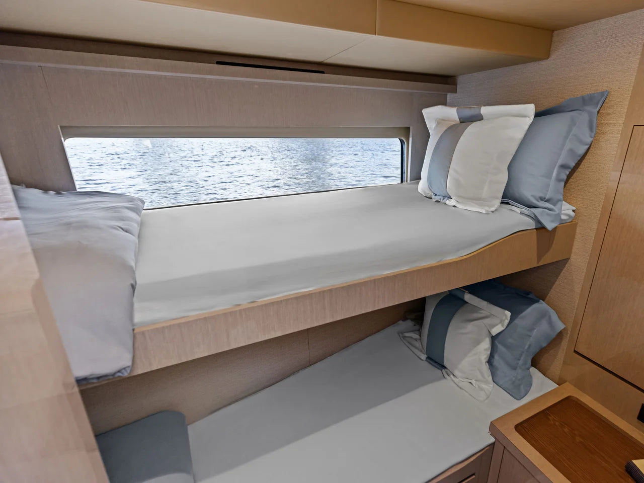 2026 Cruisers Yachts 50 FLY 50.0 feet, Inuvik, Northwest Territories #46