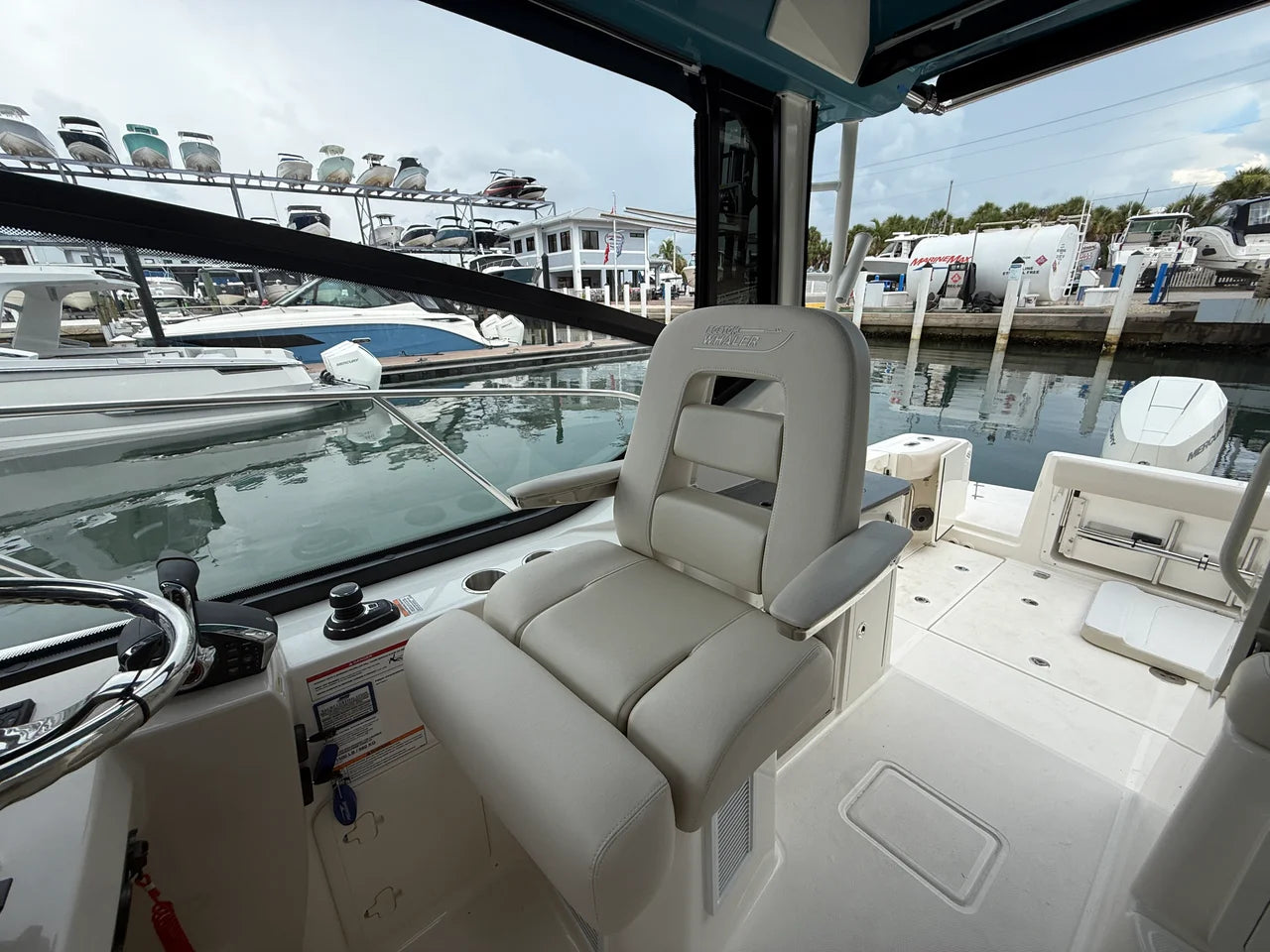 2027 Boston Whaler 325 Conquest 32.0 feet, Sarasota, FL #18