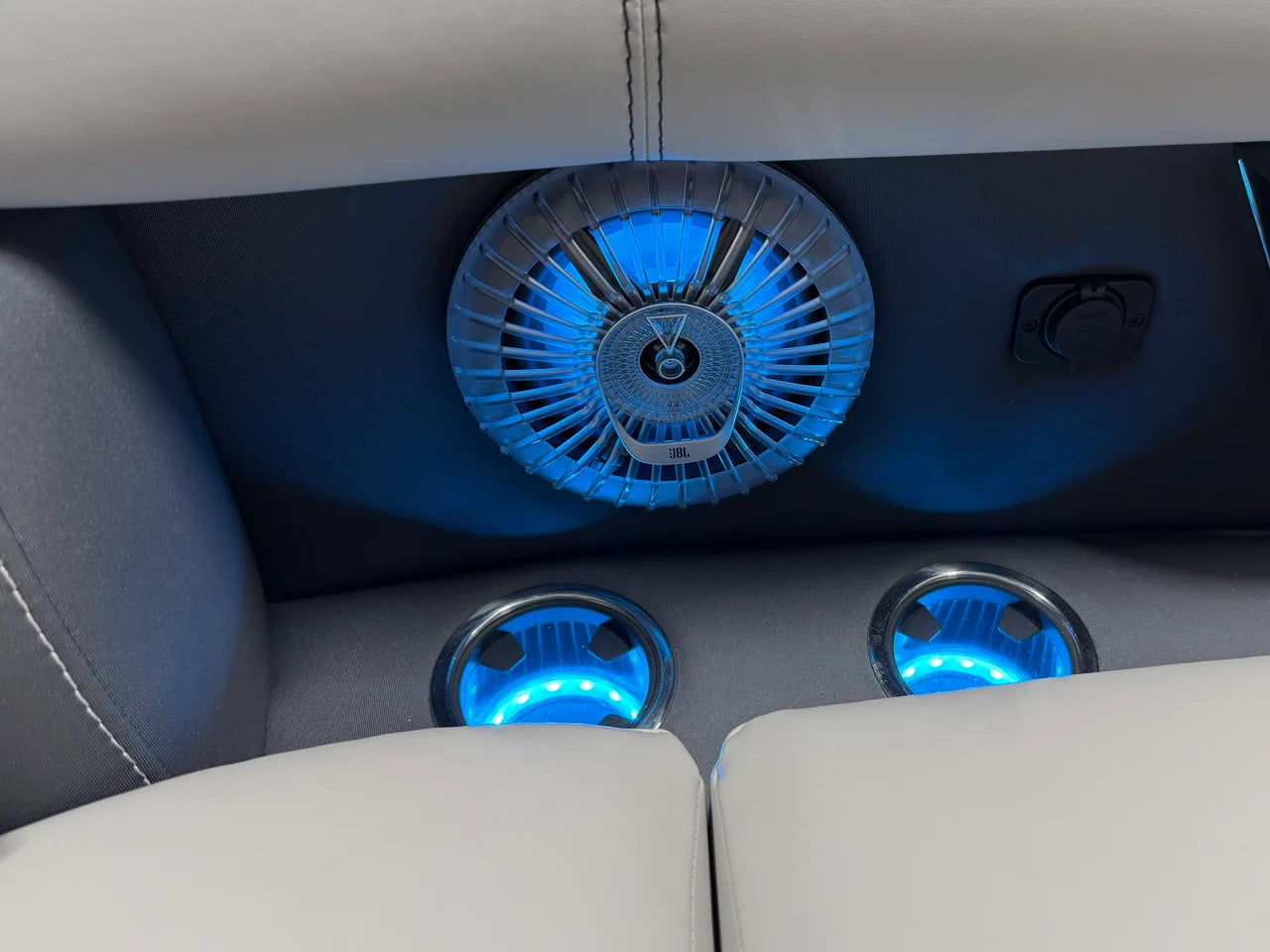2027 Barletta LUSSO23QCSS 23.0 feet, Crosslake, Minnesota #17