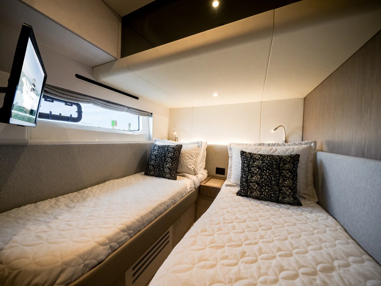 2024 Azimut 53 FLY 53.0 feet, Naples, Florida #33