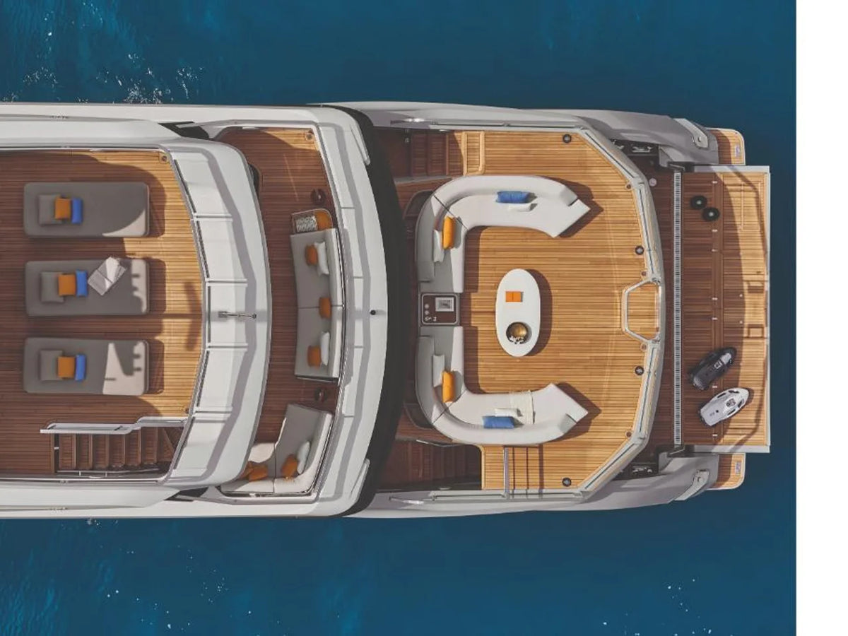 2027 Azimut Grande Trideck 125.0 feet, Inuvik, Northwest Territories #6