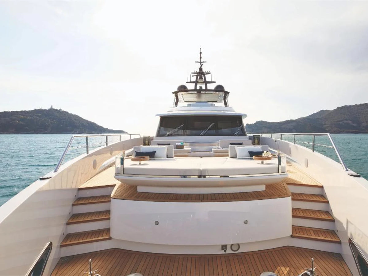 2027 Azimut Grande Trideck 125.0 feet, Inuvik, Northwest Territories #25