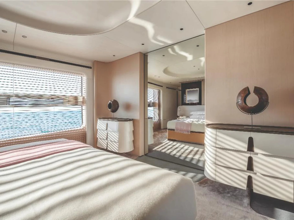 2027 Azimut Grande Trideck 125.0 feet, Inuvik, Northwest Territories #45